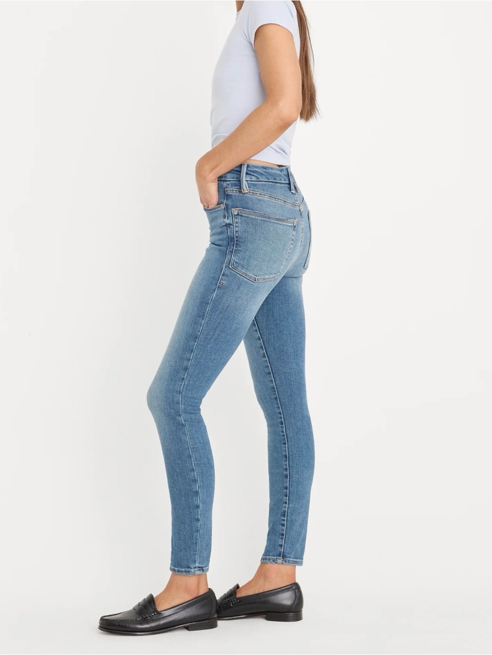 Good American Light Wash Skinny Jeans